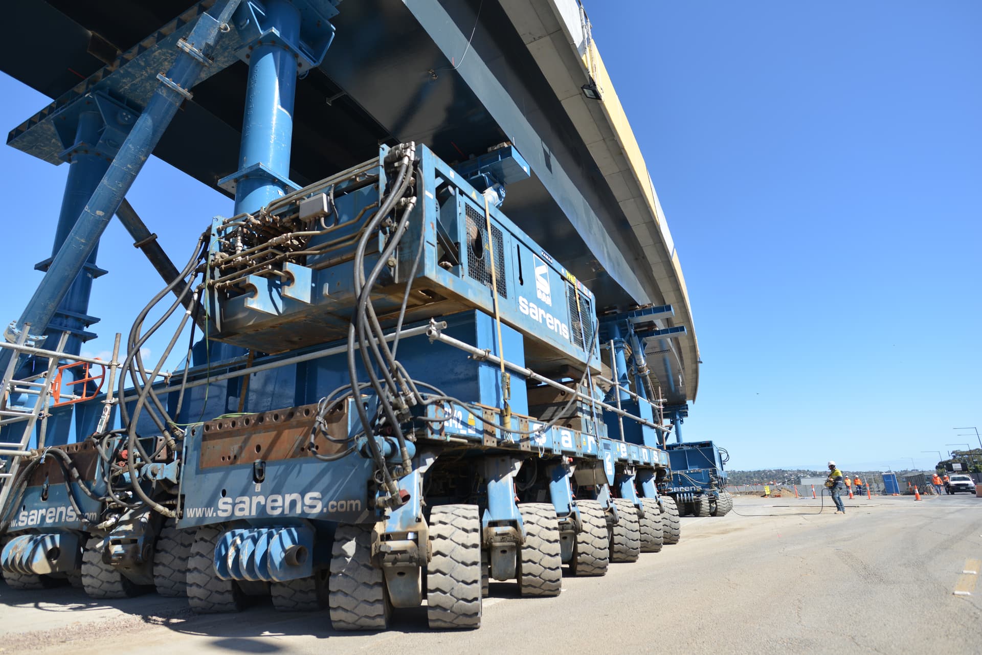 Self-Propelled Modular Transporter under bridge segment